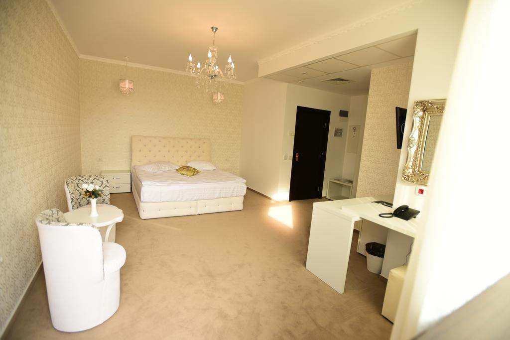La Rocca Boutique Hotel Craiova Dış mekan fotoğraf