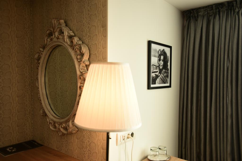 La Rocca Boutique Hotel Craiova Dış mekan fotoğraf
