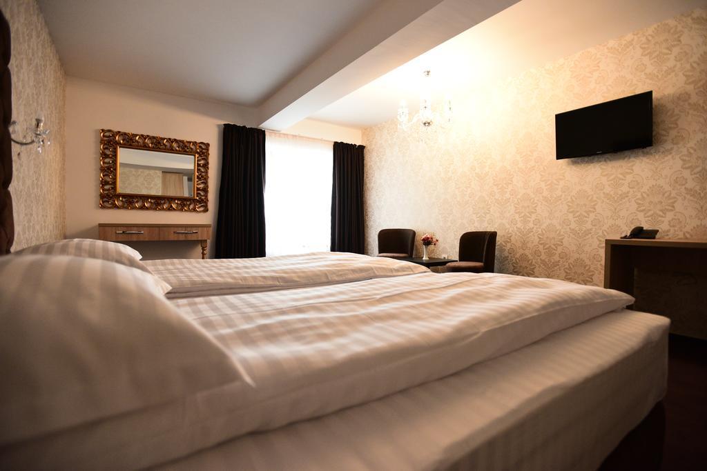 La Rocca Boutique Hotel Craiova Dış mekan fotoğraf