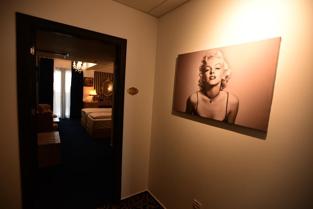 La Rocca Boutique Hotel Craiova Dış mekan fotoğraf