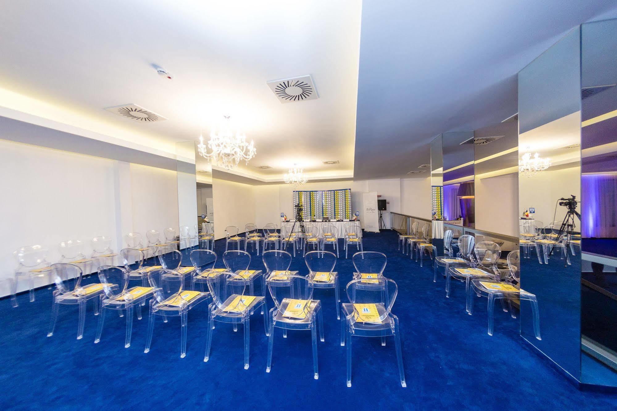 La Rocca Boutique Hotel Craiova Dış mekan fotoğraf